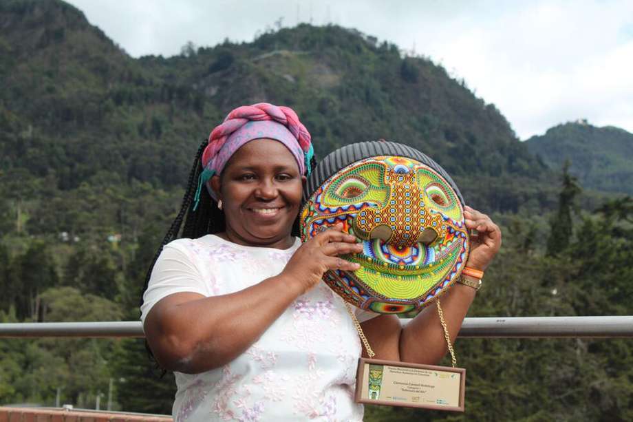 La lideresa social y fundadora de la Asociación de Mujeres Afrodescendientes del Norte del Cauca se posesionó como consejera presidencial para la Equidad de la Mujer.