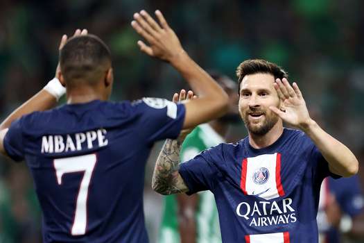 El marcador que terminó 3 - 0 fue obra de Lionel Messi y Kylian Mbappé.