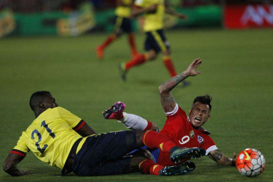 Jackson Martínez durante el partido entre Colombia y Chile. Foto: AFP