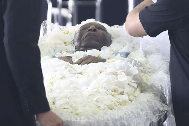 Despedida al rey Pelé: así avanza el funeral en el estadio de Santos