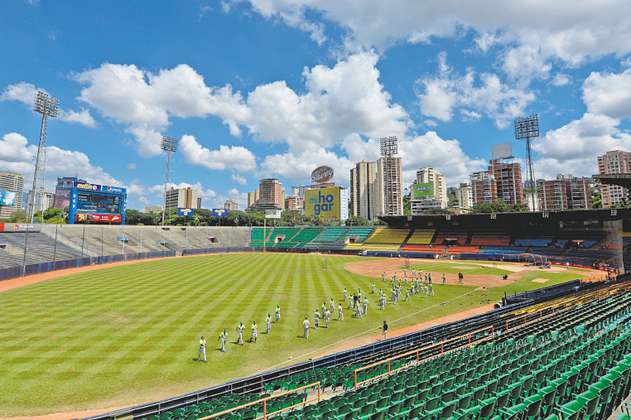 Un “strike” al béisbol venezolano