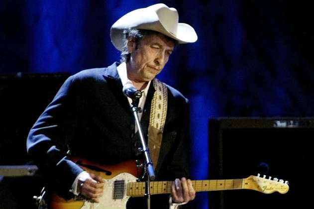 En 495.000 dólares fue subastada una guitarra eléctrica de Bob Dylan 