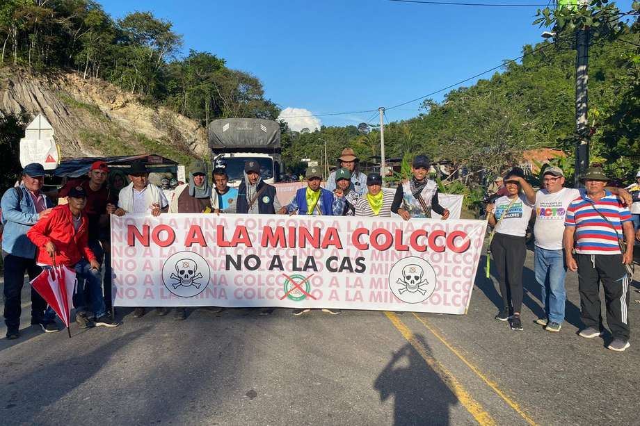 Se completan 20 días de protestas contra la licencia ambiental que dio la Corporación Autónoma Regional de Santander a la empresa francesa Colcco.