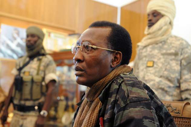 Un día después de ser reelegido, el presidente de Chad murió en combates contra rebeldes