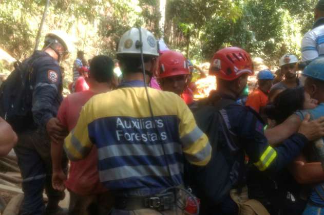 Rescatan a siete personas atrapadas en una mina de Antioquia