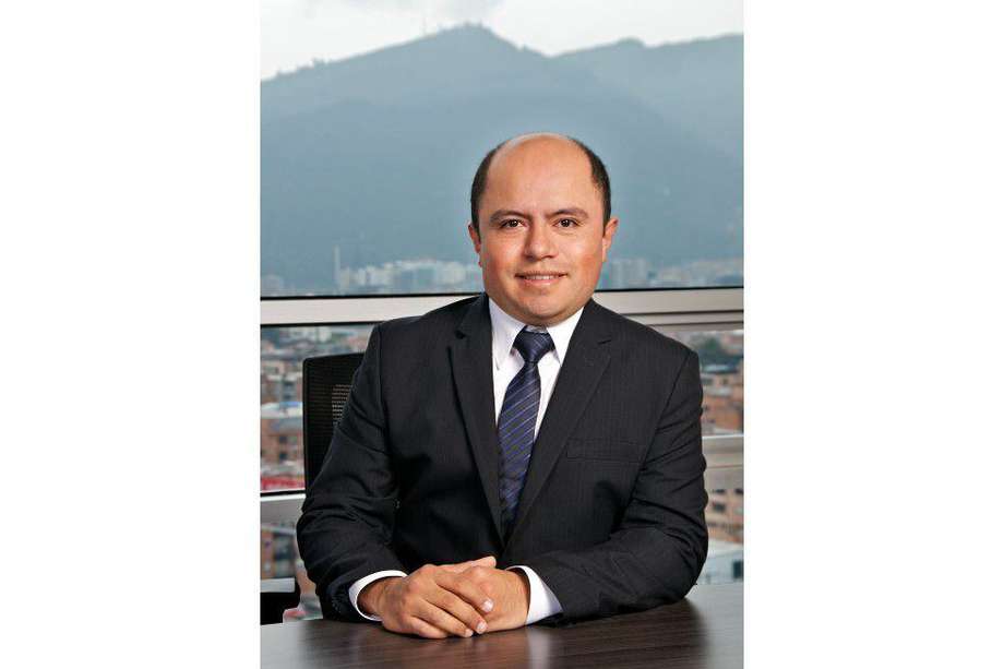 Julio Andres García, Ingeniero de Motorola Solutions.