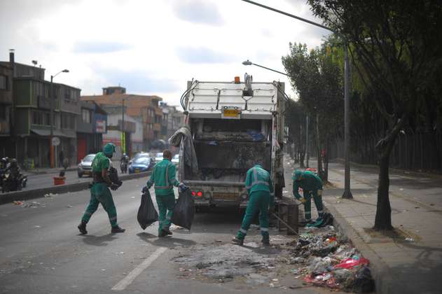 Multan a Daewoo Trucks por incumplir entrega de camiones de basura en Bogotá