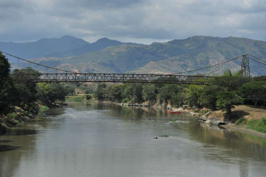 El río Cauca es una de las fuentes hídricas más importantes del país, pero recibe una gran carga de contaminación.