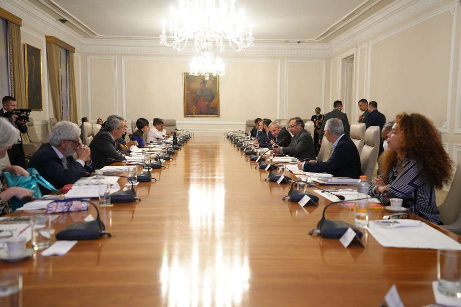 El consejo de ministros comenzó sobre la tarde del 31 de enero y se prolongó hasta la 1:00a.m. de este jueves. 