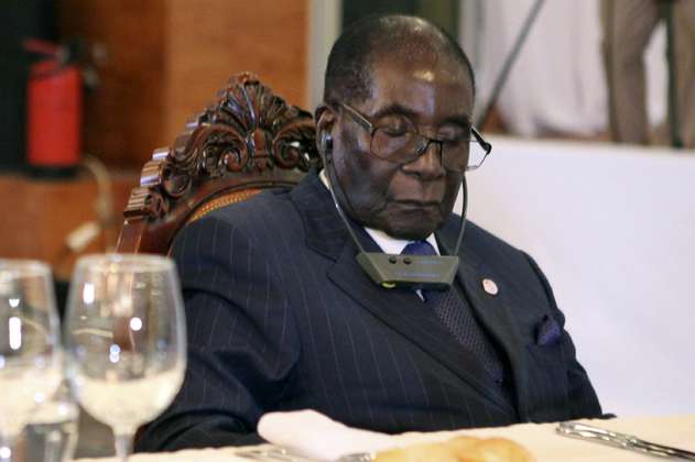 Presidente de Zimbabue no se duerme en público, "se protege los ojos"