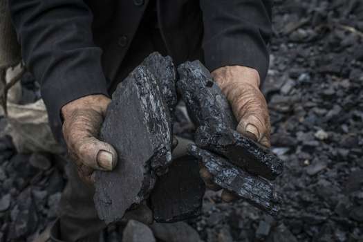 Carbón, uno de los mineras procesados por Prodeco - Glencore. De acuerdo con la empresa, a corte de 2019 han entregado US$3 millones en inversión social. 