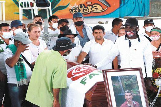 El pasado martes 20 de octubre se llevó a cabo el funeral de "Albeiro Suárez" en el casco urbano de Mesetas (Meta).