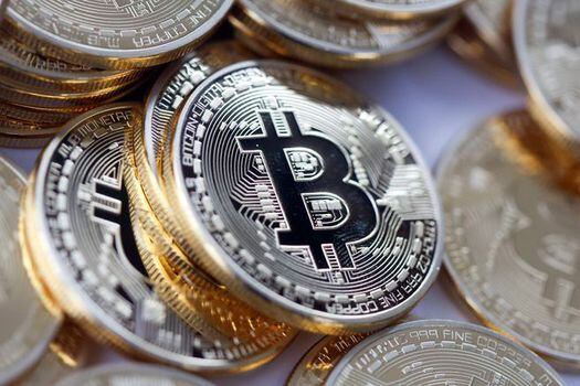 El bitcóin alcanzó en febrero su récord de US$58.000. 