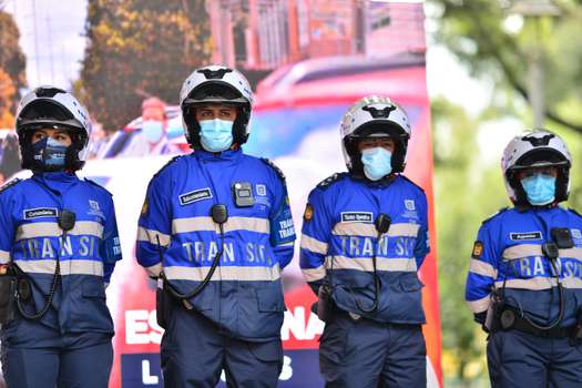 Estos son los uniformes con los que están identificados los Agentes de Tránsito Civiles / Secretaría de Movilidad.