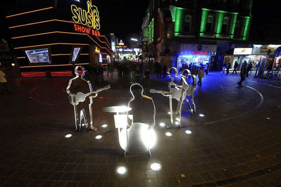 Estatuas en tamaño real de los integrantes de The Beatles en el barrio St. Pauli de Hamburgo, en Alemania.