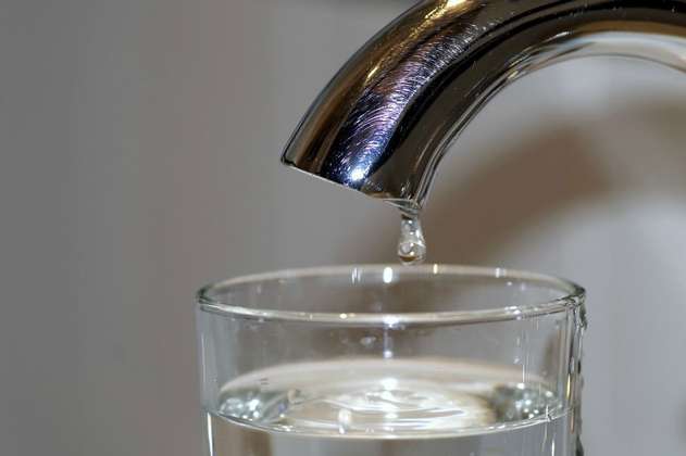Químicos en agua potable se asocian a 5% de casos de cáncer de vejiga en Europa