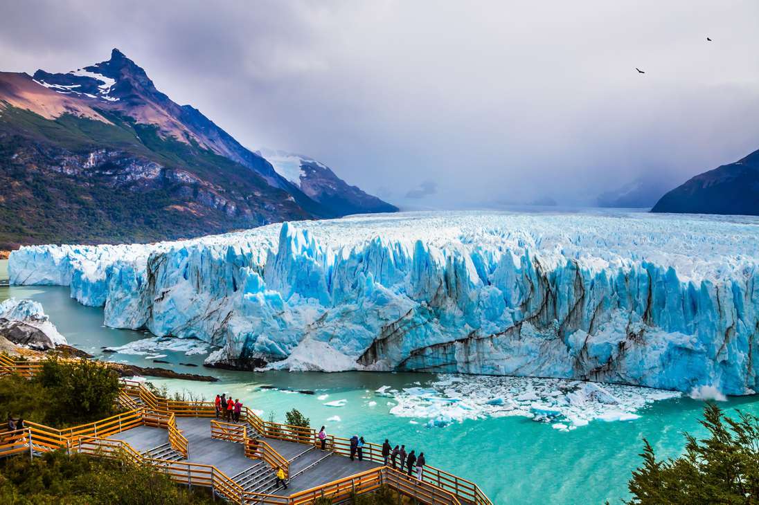 Glaciar Perito Moreno, uno de los paisajes naturales más lindos del mundo.