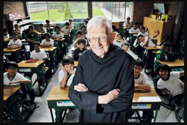 Falleció el padre Francis Wehri, exrector del colegio San Carlos