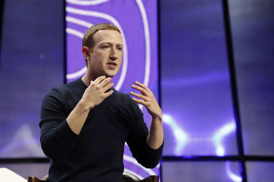 Mark Zuckerberg, fundador de Facebook, ha sido objeto de críticas por la investigación del diario. 