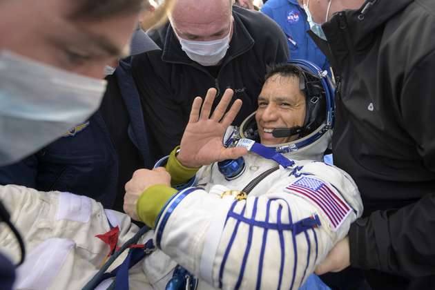 Luego de estar 371 días en el espacio, regresa a la Tierra Frank Rubio 