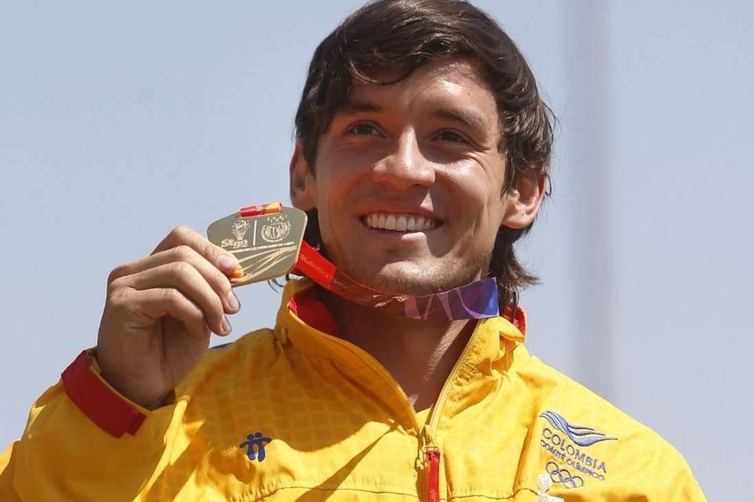 Mientras Mariana Pajón coronaba su primer oro en Londres 2012, Carlos Oquendo, también en el BMX, consiguió un bronce para Colombia. Medalla que se sumó al registro histórico de 9 preseas que la delegación nacional consiguió en las justas británicas, la cifra más alta en la historia olímpica colombiana.