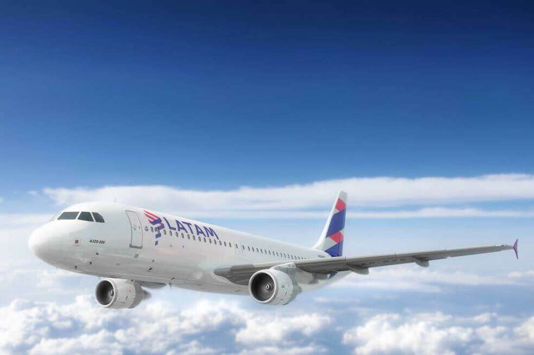 Latam Airlines Colombia inició su operación nacional con ocho rutas desde Bogotá. Los lugares previstos en esta primera etapa son Medellín, Cali, Barranquilla, Cartagena, Santa Marta, Bucaramanga, San Andrés y Leticia.