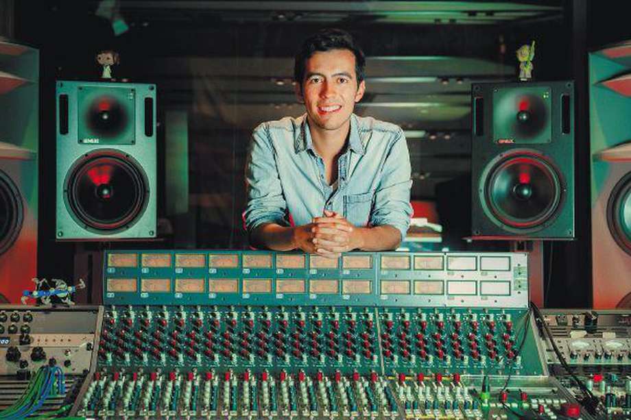 En 2021, Daniel Cortés ganó el Latin Grammy  por su trabajo como ingeniero de grabación del álbum "Cumbiana" en la categoría de Mejor álbum tropical contemporáneo. /@danielcortesmix