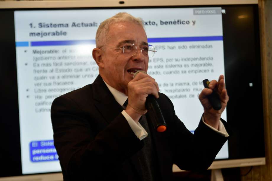 El expresidente Álvaro Uribe se ha referido con tono crítico a las reformas que impulsa el Gobierno de Gustavo Petro en el Congreso. 