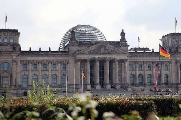 Parlamento alemán aprobó controvertida ley de reforzar reglas de asilo
