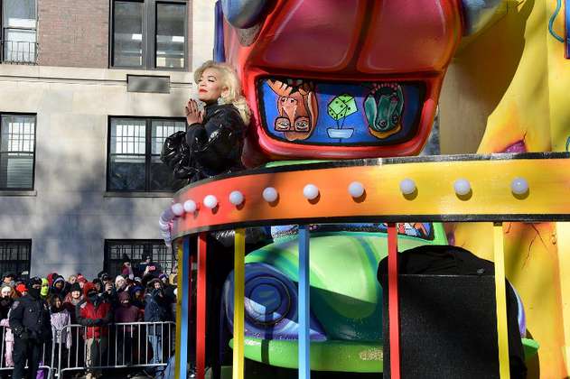 Rita Ora se defiende tras el terrible playback en el desfile de Acción de Gracias