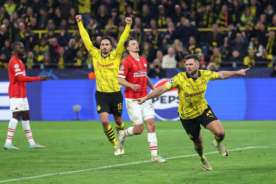 Niclas Fuellkrug celebra un gol del Borussia Dortmund.