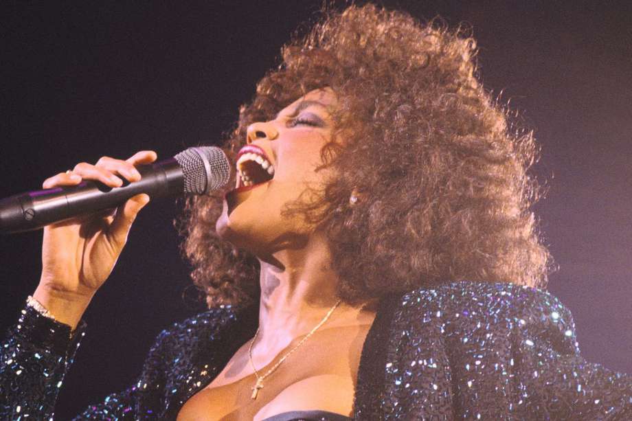 La cantante estadounidense Whitney Houston registra una de sus canciones como la mejor de la historia del pop, según Billboard.