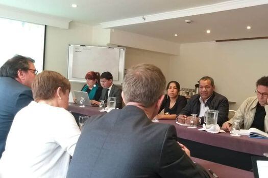 Delegados del Gobierno y las FARC se reunieron hoy en la Junta de Direccionamiento Estratégico para definir la hoja de ruta de sustitución de cultivos ilícitos. / Prensa Consolidación 