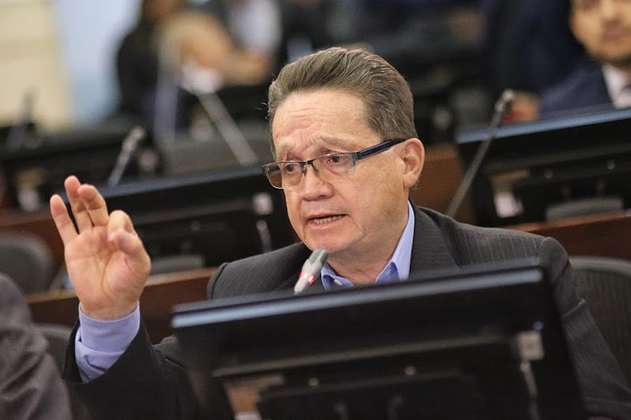 Crece la disidencia liberal: senador García Realpe declina su aspiración