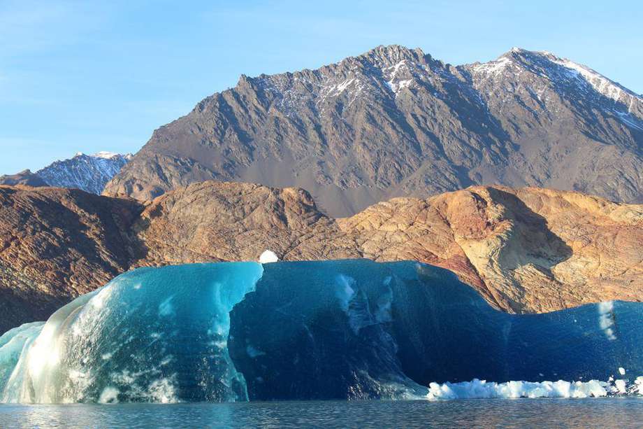 Fotografía cedida por la Universidad de Chile que muestra el lugar en el que se encuentra el que podría ser el lago más profundo del continente americano, en la Patagonia Austral (Chile).