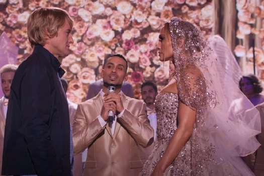 Jennifer Lopez y Owen Wilson se dan el sí, quiero en el tráiler de Cásate conmigo. UNIVERSAL