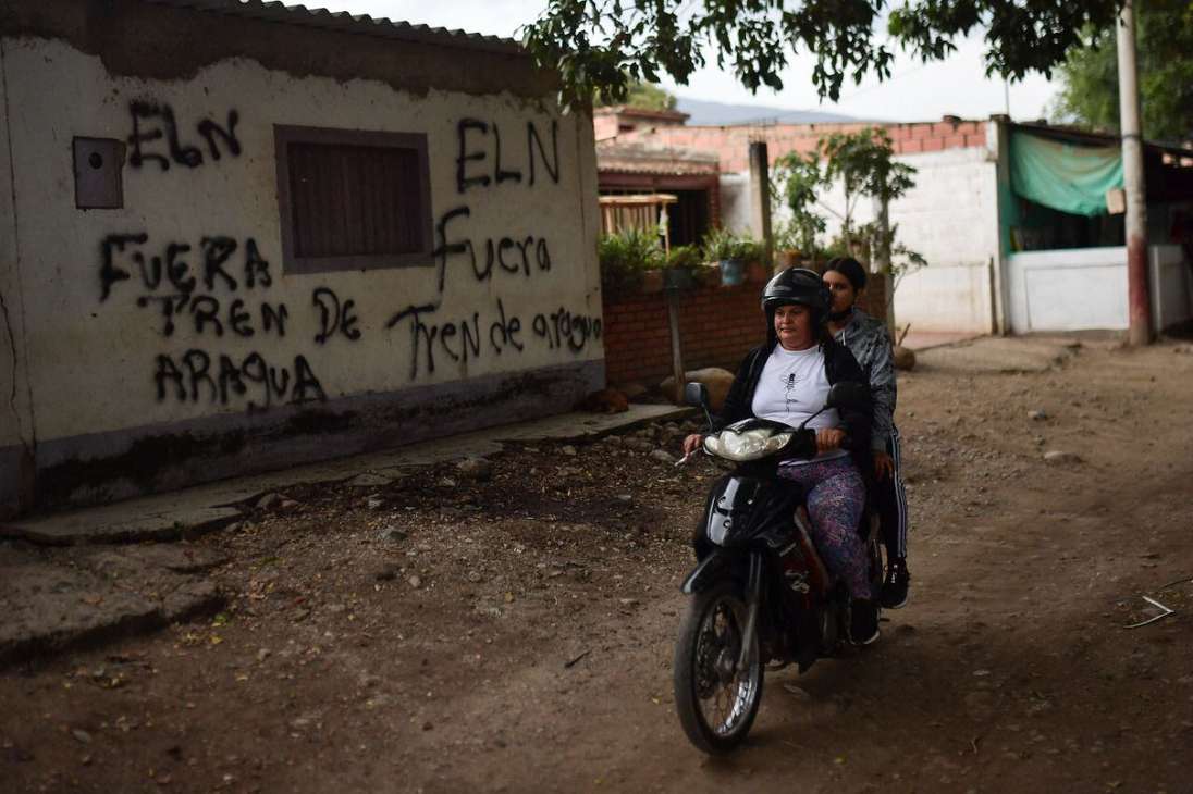 Reapertura de la frontera colombo-venezolana.