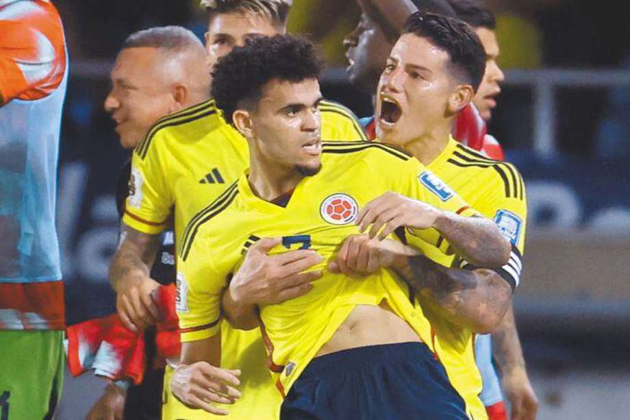 Luis Díaz y James Rodríguez fueron dos de las figuras de Colombia en la reciente victoria sobre Brasil, en Barranquilla.  /  EFE Mauricio Dueñas Castañeda
