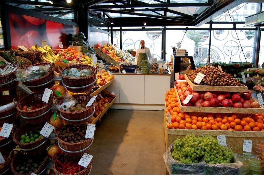 A partir de 2022, los pepinos, puerros, zanahorias y otras 30 frutas y verduras ya no se venderán con envases de plástico en Francia.