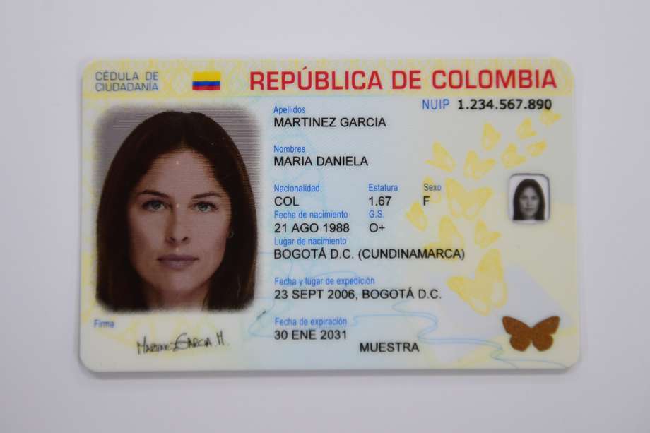 La cédula digital colombiana ya está disponible y los ciudadanos que la tengan podrán hacer uso de ella como pasaporte en otros países.
