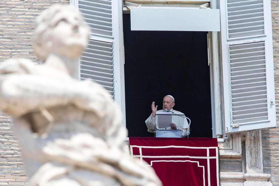 El papa Francisco pidió en la oración del domingo por Colombia.