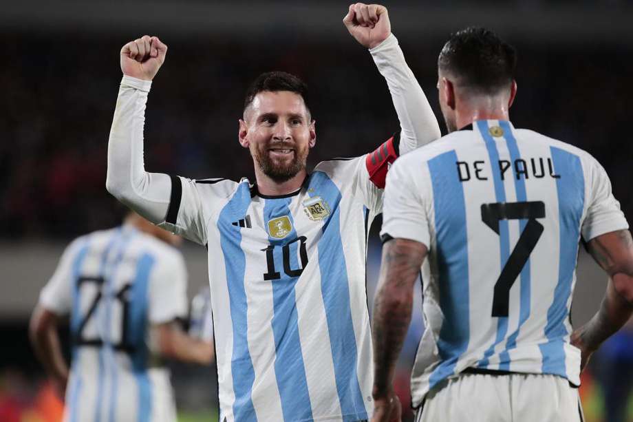 Lionel Messi y Rodrigo De Paul, campeones del mundo con Argentina de la Copa Mundial de la FIFA Catar 2022.