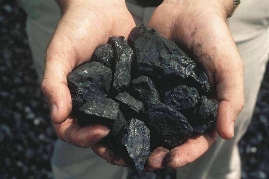 Del total de las ventas de carbón se deduce el 10 % por concepto de regalías.