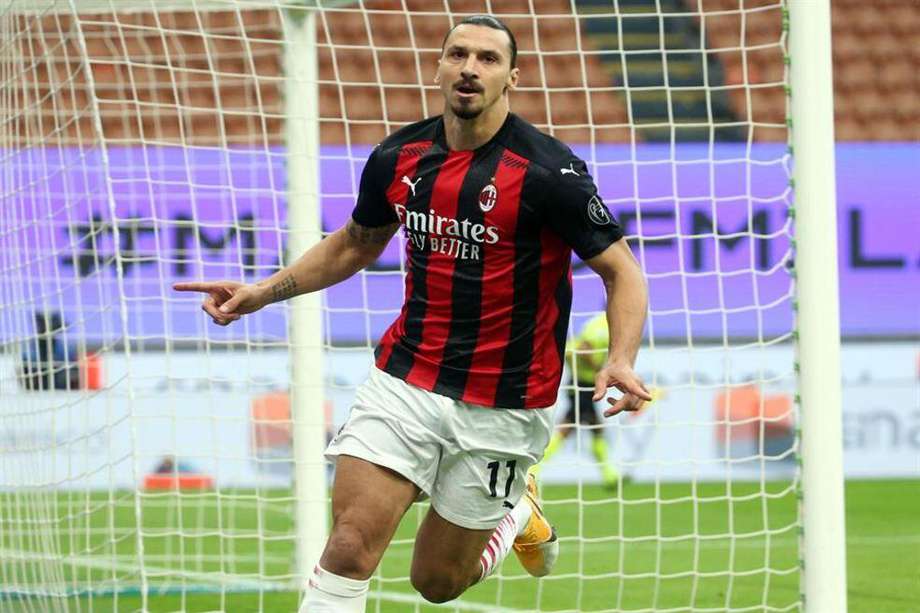 Zlatan Ibrahimovic le dio la victoria a un Milan que no ganaba el "Derby della Madonnina" desde 2016.
