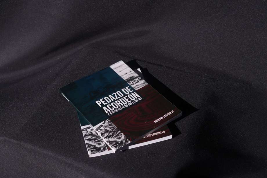 “Pedazo de Acordeón y otros relatos vallenatos” es el segundo libro que escribe el periodista Gustavo Caraballo.