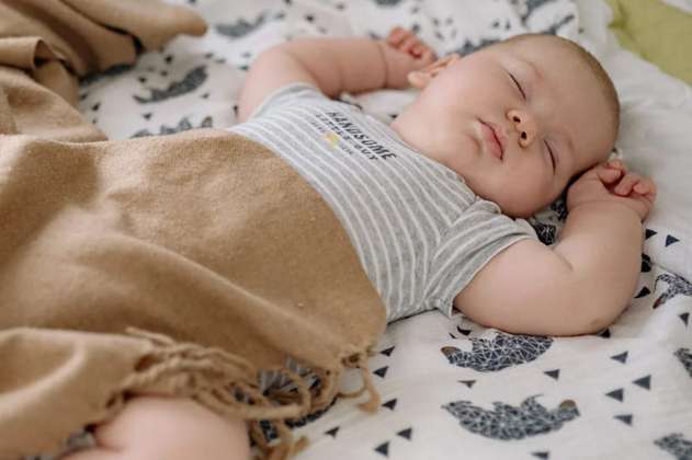 ¿Cuántas siestas necesita tu bebé según su edad? Acá te explicamos