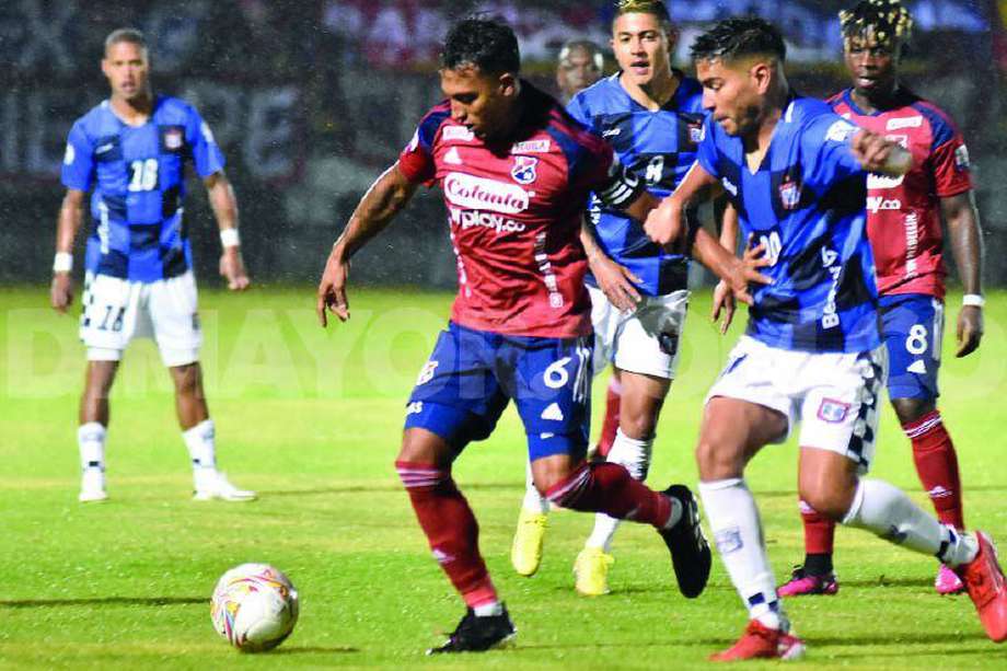 Chicó y Medellín se enfrentaron por la fecha ocho de la fase regular, en un partido en el que los boyacenses ganaron por 2-0.