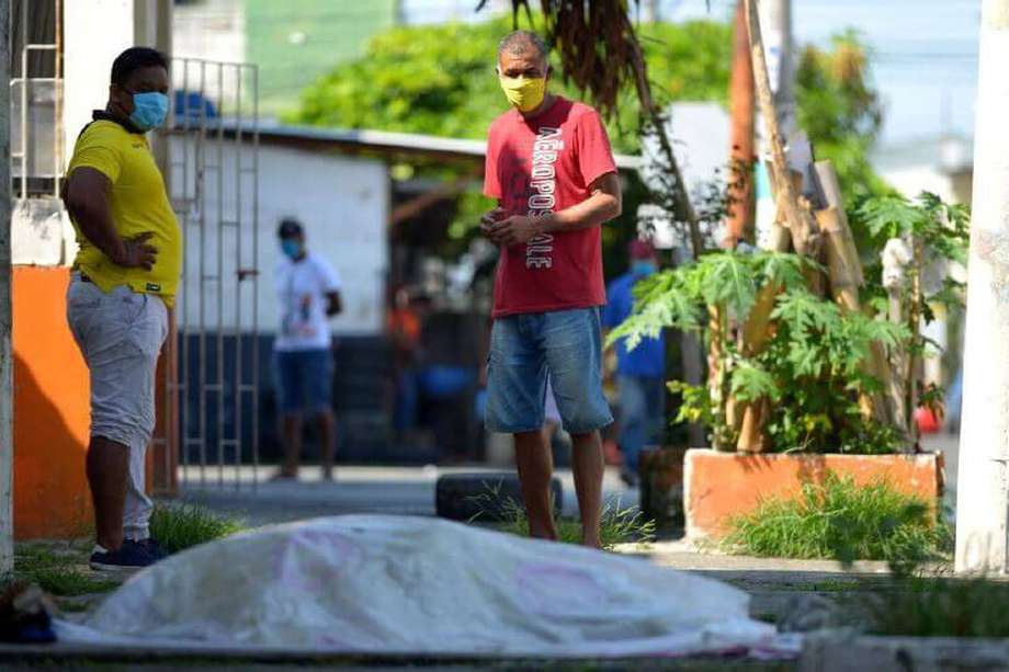 El drama de Guayaquil: donde los muertos no tienen descanso por cuenta del coronavirus