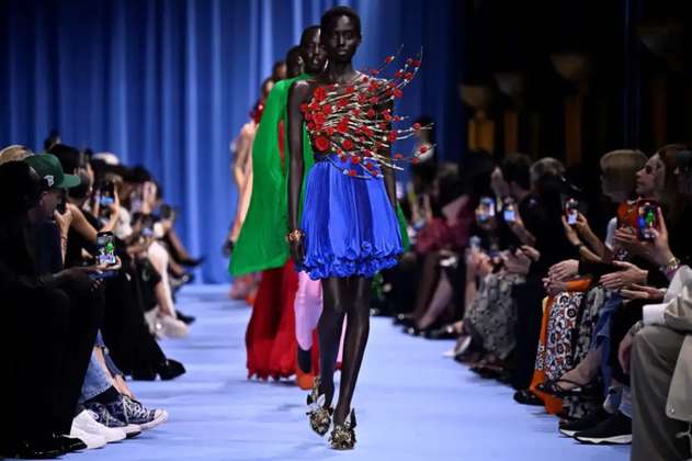 Balmain renace en el Paris Fashion Week después de su robo millonario