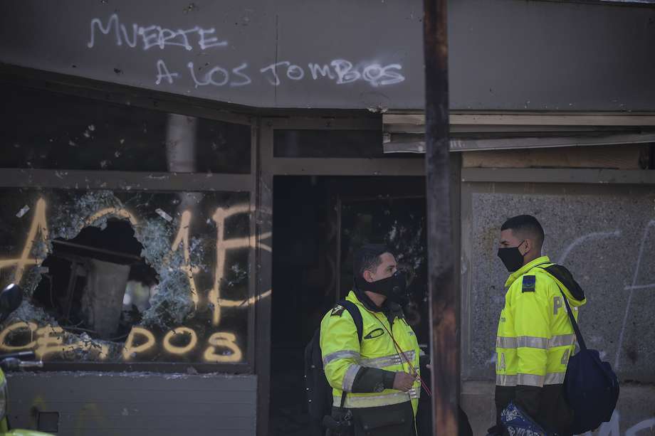 Daños tras las Protestas por muerte de Javier Ordoñez, CAI del barrio La Soledad (foto de referencia).